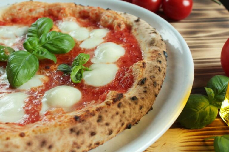 segreti-ricetti-pizza-napoletana-1024x683