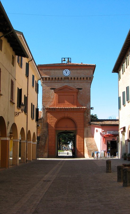 Castel_Guelfo_di_Bologna,Bologna,Centro_Storico,Archivio_Comune_di_Castel_Guelfgo_CC_BY_NC_SA